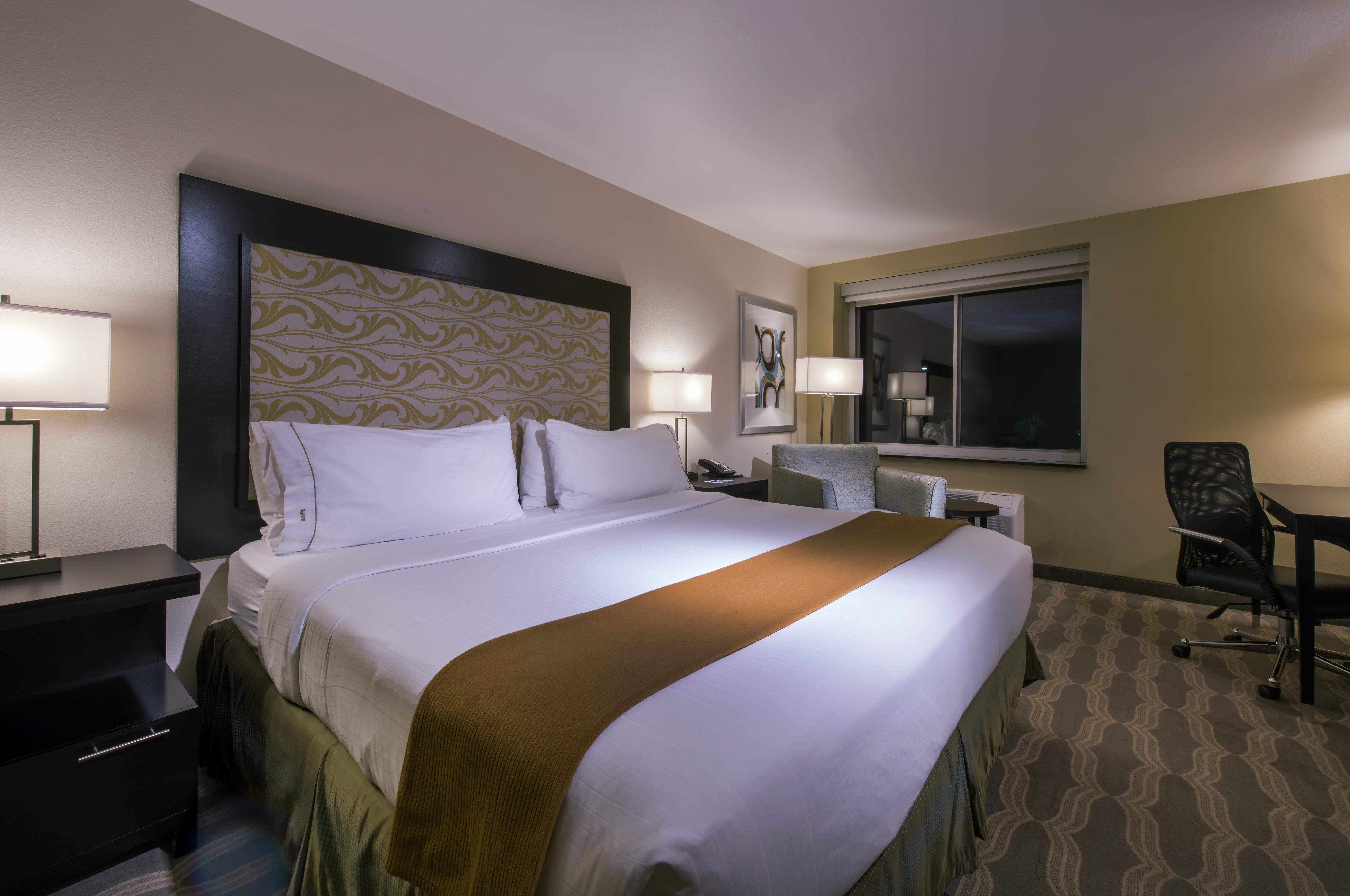 Holiday Inn Express & Suites Colorado Springs Central By Ihg Ngoại thất bức ảnh