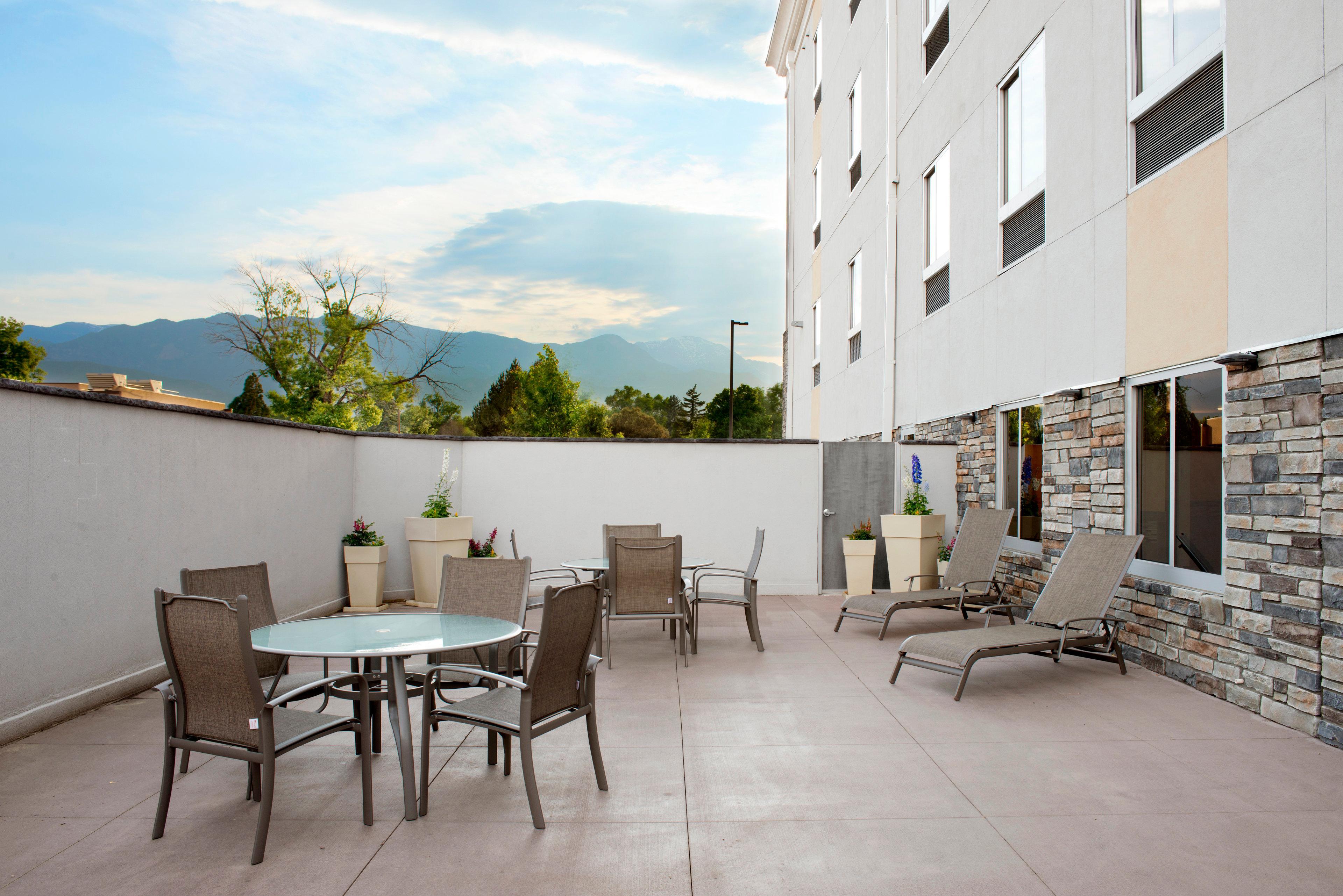 Holiday Inn Express & Suites Colorado Springs Central By Ihg Ngoại thất bức ảnh