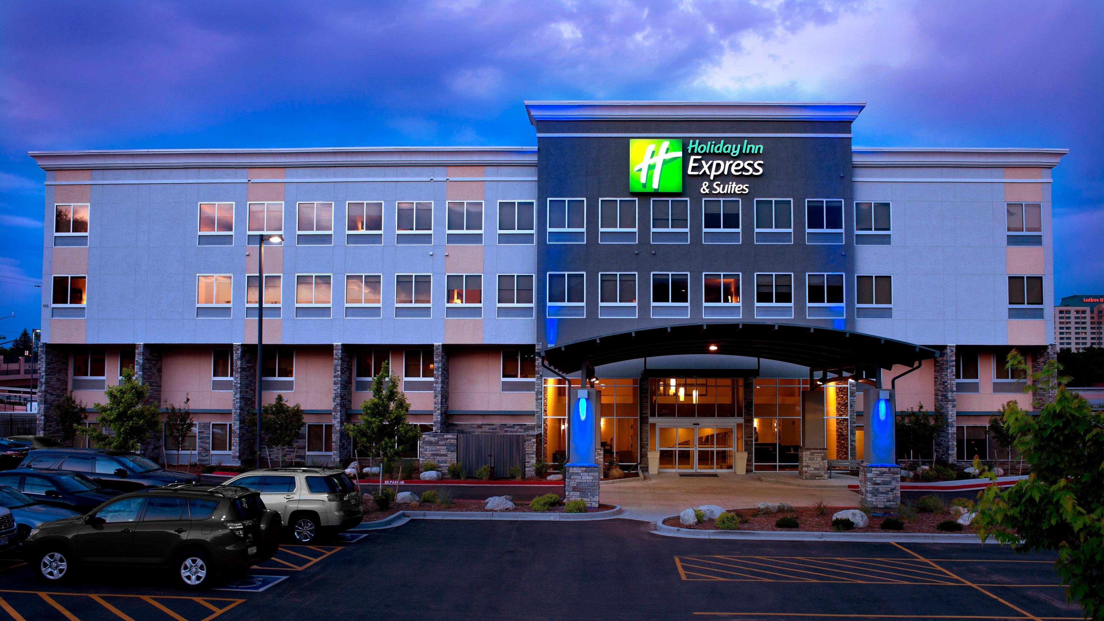 Holiday Inn Express & Suites Colorado Springs Central By Ihg Ngoại thất bức ảnh