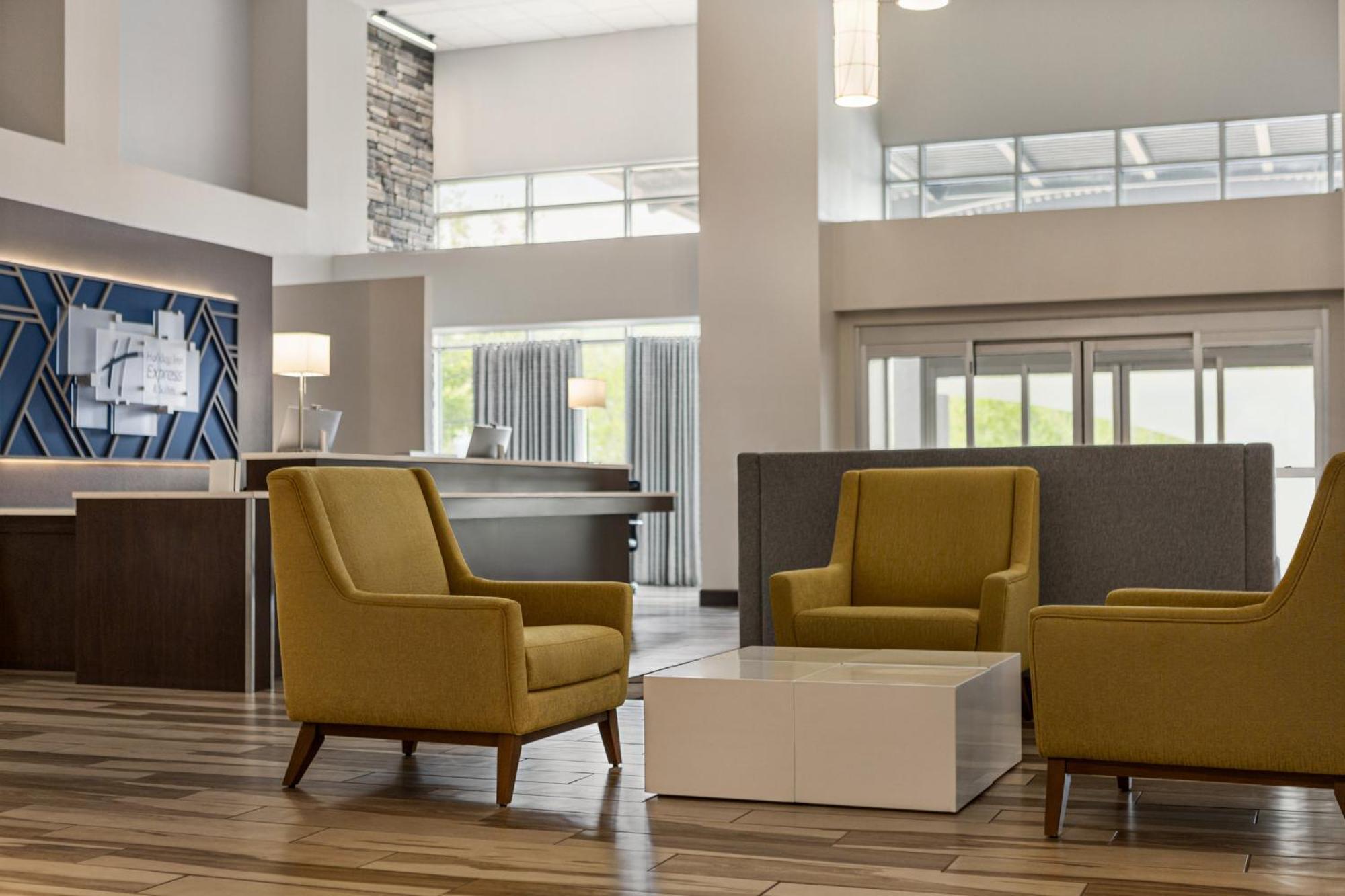 Holiday Inn Express & Suites Colorado Springs Central By Ihg Ngoại thất bức ảnh