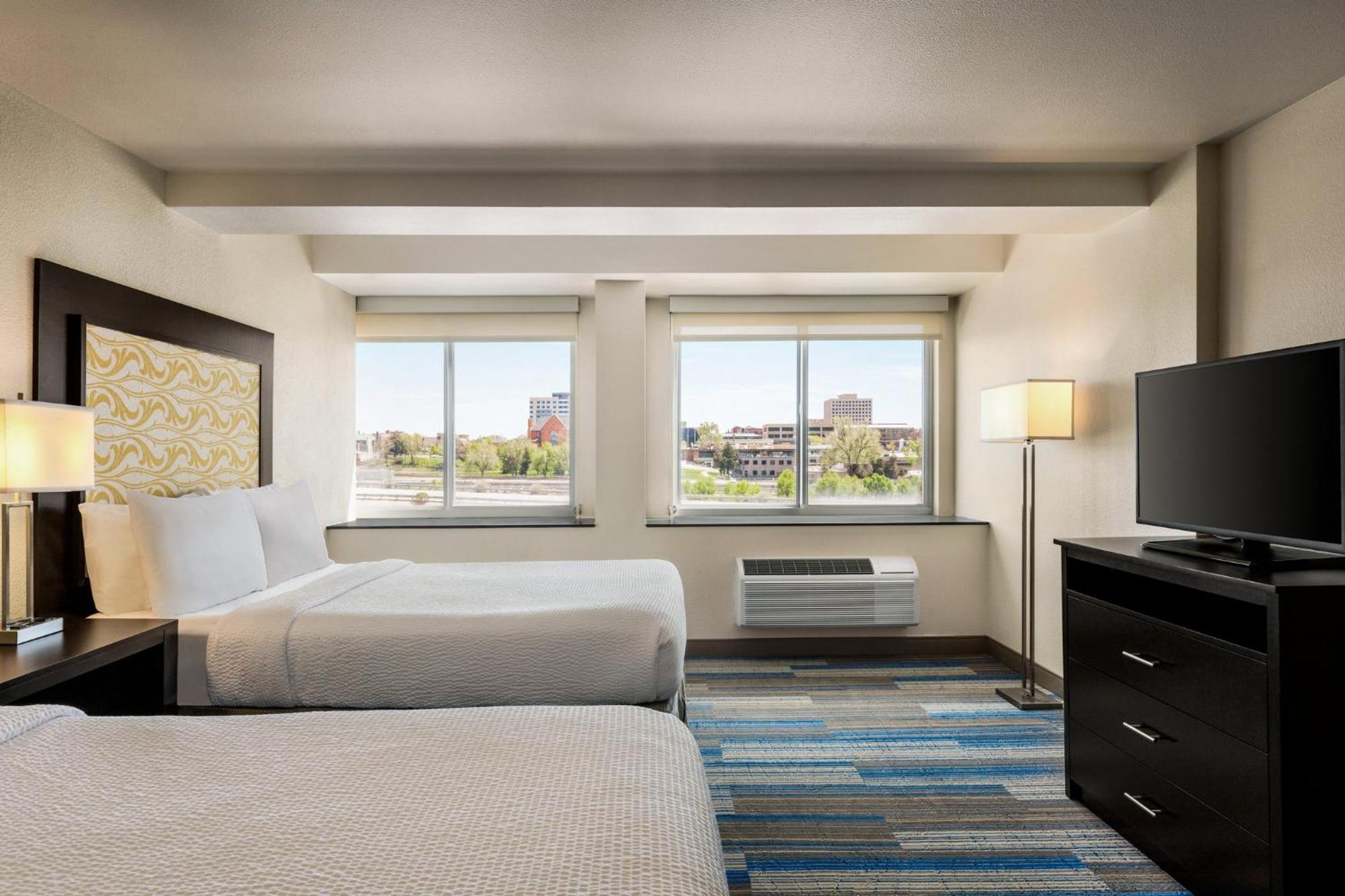 Holiday Inn Express & Suites Colorado Springs Central By Ihg Ngoại thất bức ảnh