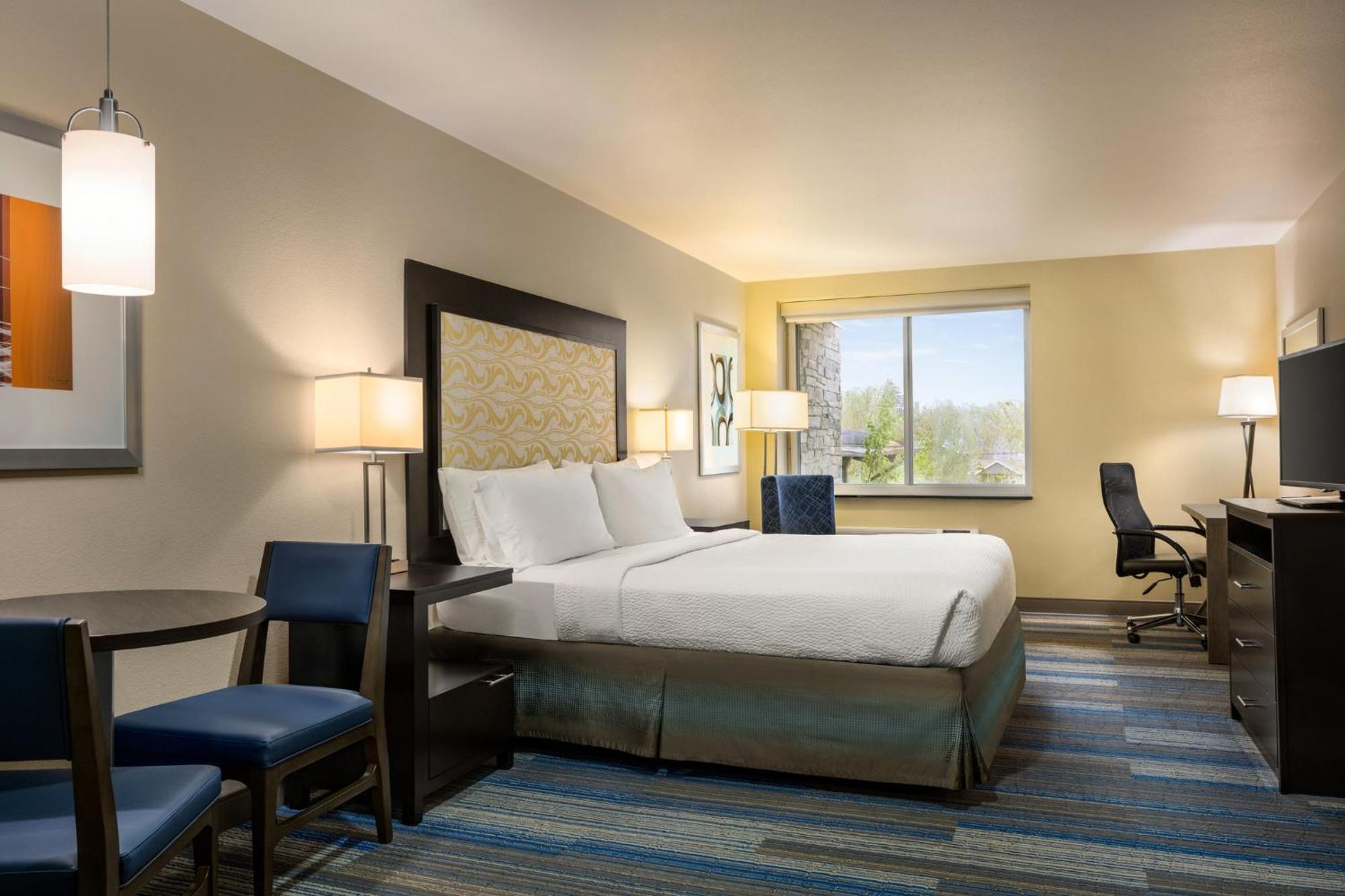 Holiday Inn Express & Suites Colorado Springs Central By Ihg Ngoại thất bức ảnh
