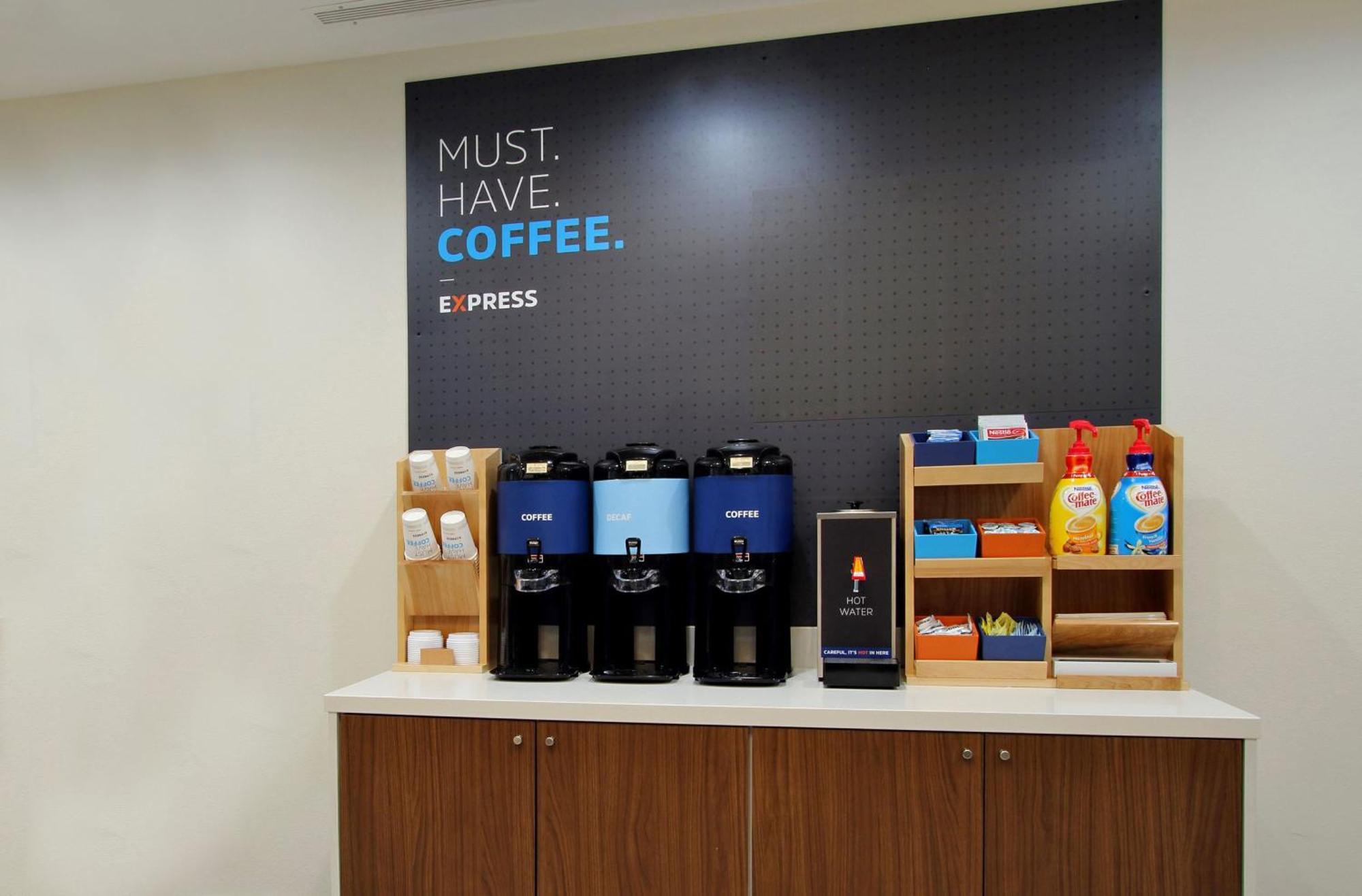 Holiday Inn Express & Suites Colorado Springs Central By Ihg Ngoại thất bức ảnh
