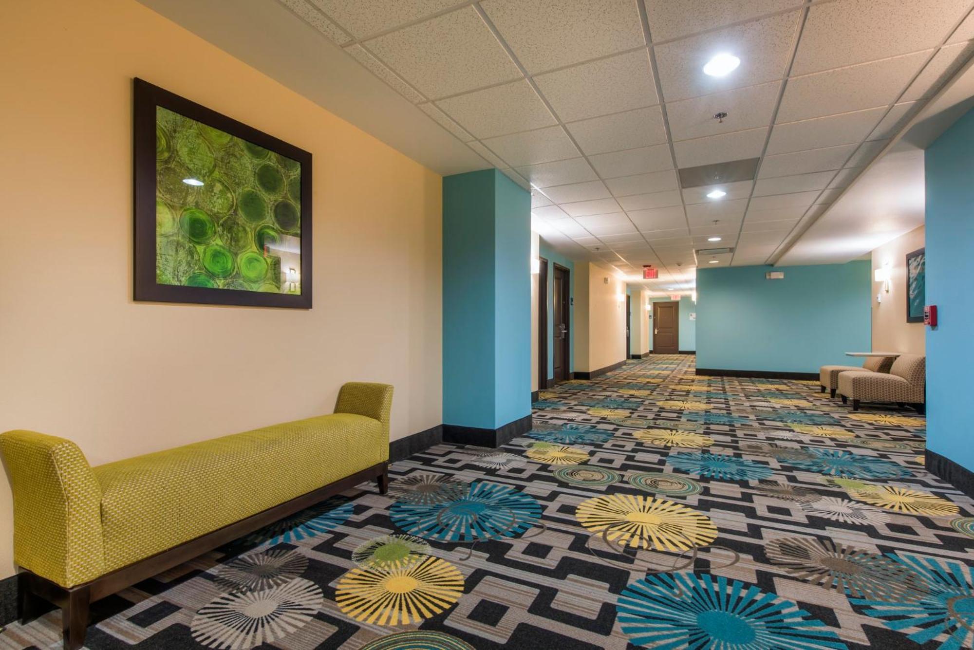 Holiday Inn Express & Suites Colorado Springs Central By Ihg Ngoại thất bức ảnh